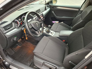 Skoda Superb foto 5