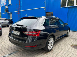 Skoda Superb foto 4