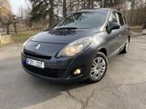 Renault Grand Scenic foto 2