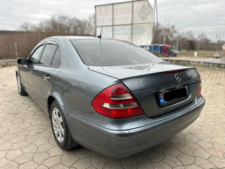 Mercedes E-Class foto 6