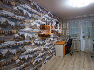 Apartament cu 3 camere, 68 m², Molodova, Bălți foto 3