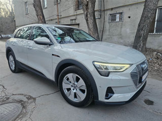 Audi e-tron foto 2