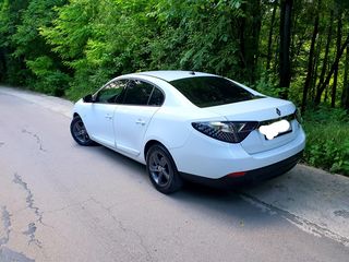 Renault Fluence foto 4