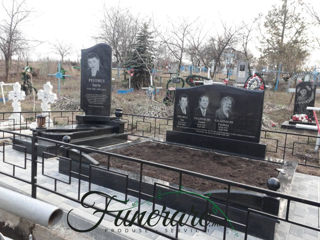 Monumente funerare Telenesti foto 12