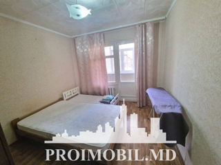 Apartament cu 2 camere, 60 m², Buiucani, Chișinău foto 2