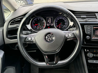 Volkswagen Touran foto 14