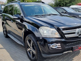 Mercedes GL-Class foto 2