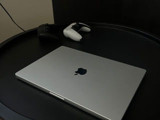 MacBook Pro 16 2021 M1 Pro 16GB/1TB foto 2