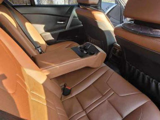 BMW 5 Series foto 3