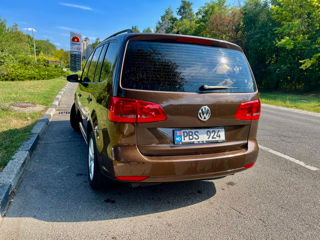 Volkswagen Touran фото 8