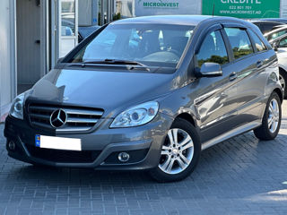 Mercedes B-Class foto 3