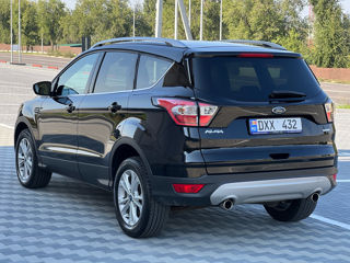 Ford Kuga foto 4