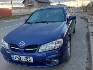 Nissan Almera foto 2