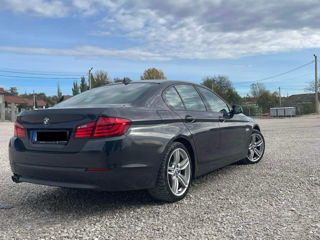 BMW 5 Series foto 3