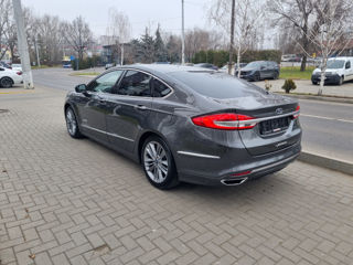 Ford Mondeo foto 7