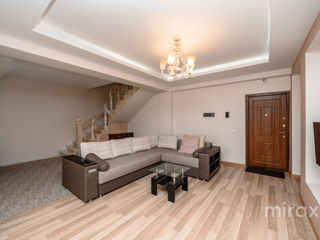 Apartament cu 3 camere, 150 m², Buiucani, Chișinău foto 11