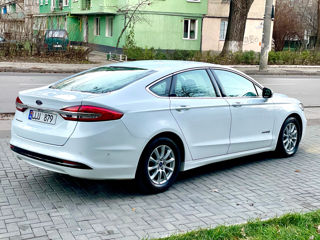 Ford Fusion foto 3