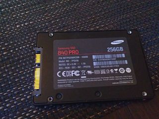 Samsung SSD 840 Pro 256 GB - 1000 LEI samsung 1 TB  HD103uj - 600 lei PRET FIX foto 1