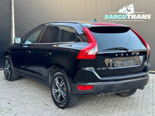 Volvo XC60 foto 6