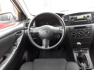 Toyota Corolla foto 1