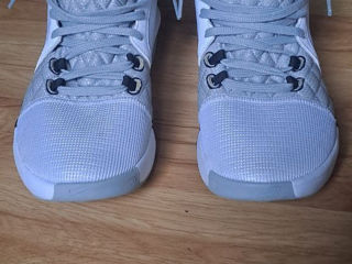 Vând adidasi sport de baschet Nike LeBron Witness 8. фото 2