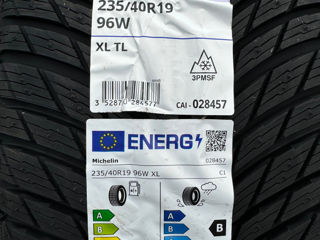 235/40 R19 Michelin Iarnă Noi 2024 foto 2