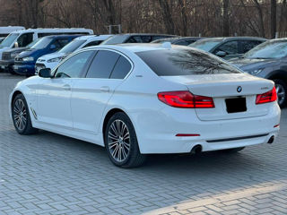 BMW 5 Series foto 3