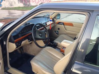 Mercedes Series (W124) foto 10