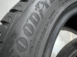 Vind set cauciucuri de iarna Goodyear  255. 50. R19 2 bucati 235.55..R 19 2 bucati foto 2