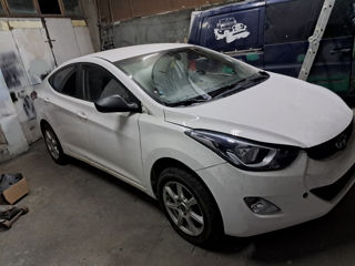 Hyundai Elantra foto 4