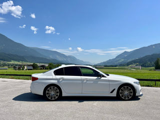 BMW 5 Series foto 5