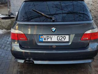 BMW 5 Series foto 5