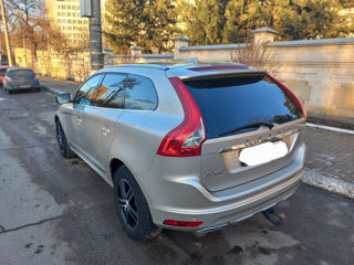 Volvo XC60 foto 2