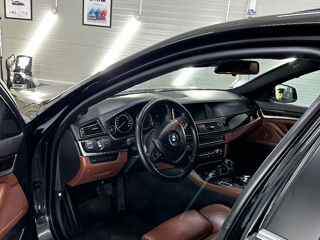 BMW 5 Series foto 8