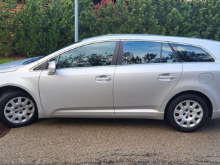 Toyota Avensis foto 3