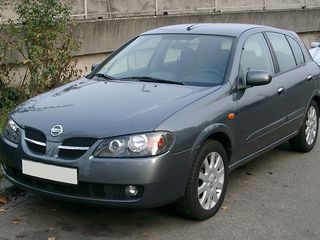 Nissan Almera foto 1