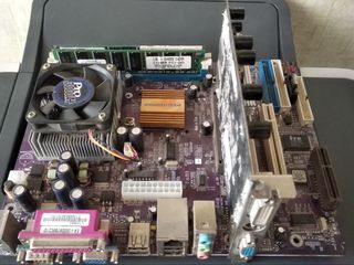 Старенькая сборка Motherboard + CPU + RAM + Video card foto 1