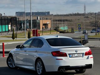 BMW 5 Series foto 6