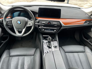 BMW 5 Series foto 7