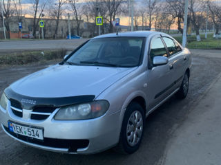 Nissan Almera foto 5