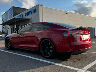 Tesla Model S foto 4