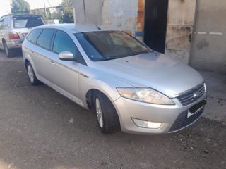 Ford Mondeo foto 2