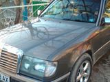 Mercedes Series (W124) foto 3