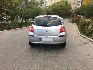 Renault Clio foto 5