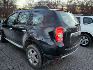 Dezmembrare Dacia Duster   2013  4x2  /  4x4  Benzin/diesel foto 4