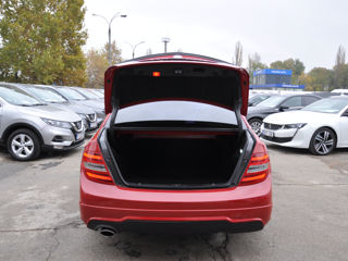 Mercedes C-Class foto 7