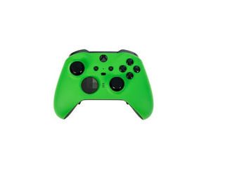 Xbox Series Controller Green - всего 1139 леев!