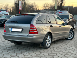 Mercedes C-Class foto 4