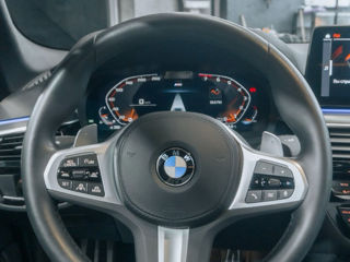 BMW 5 Series foto 8