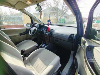 Opel Zafira foto 3